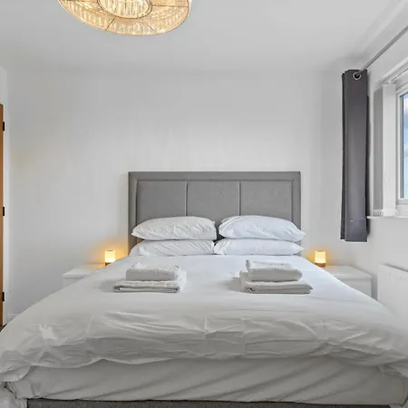 Prázdninový dům Beautifully Designed 3 Bed Pass The Keys *